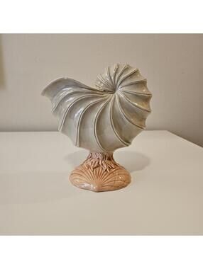 Vintage Large 1986 Nautilus Seashell Vase Beach Ocean Coastal Decor
